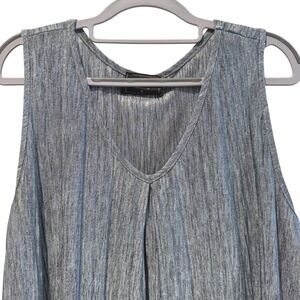 Amana Womens 1X Tank Top Sleeveless V Neck Metallic Ice Blue Textured‎ Blouse